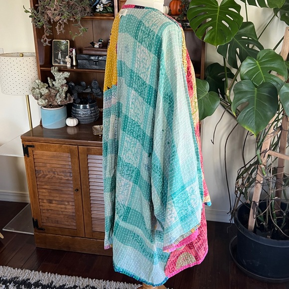 Kantha Bae Gaia Colorful Floral Kimono NWOT OS - Picture 14 of 16